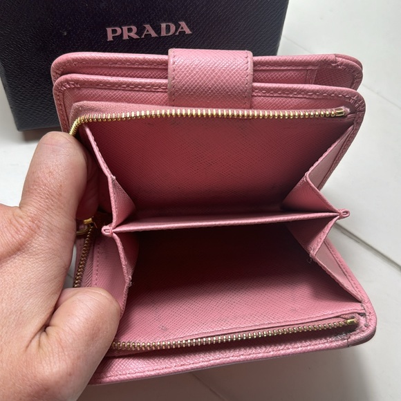 Prada Pink Wallet - Picture 3 of 4
